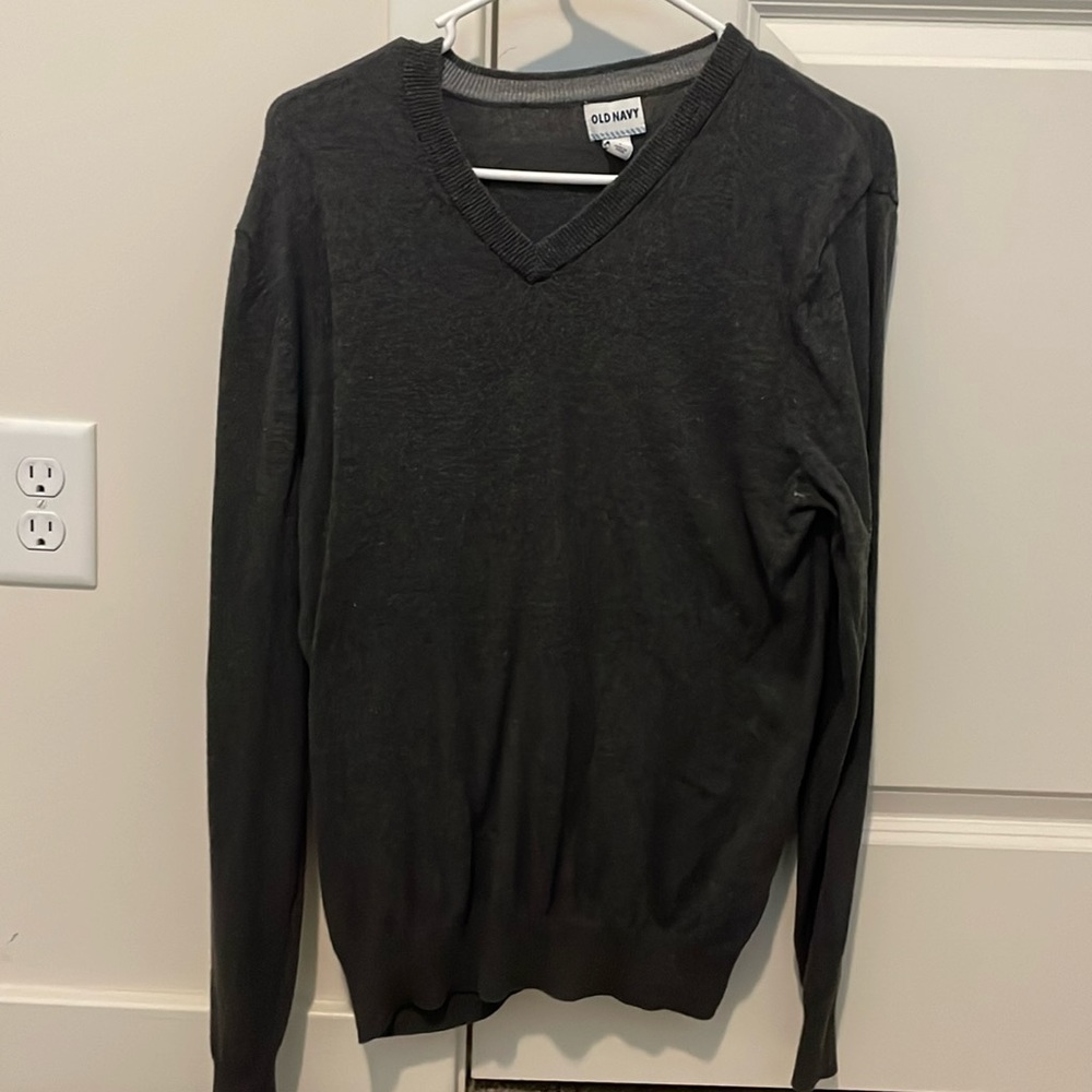 Old Navy gray sweater